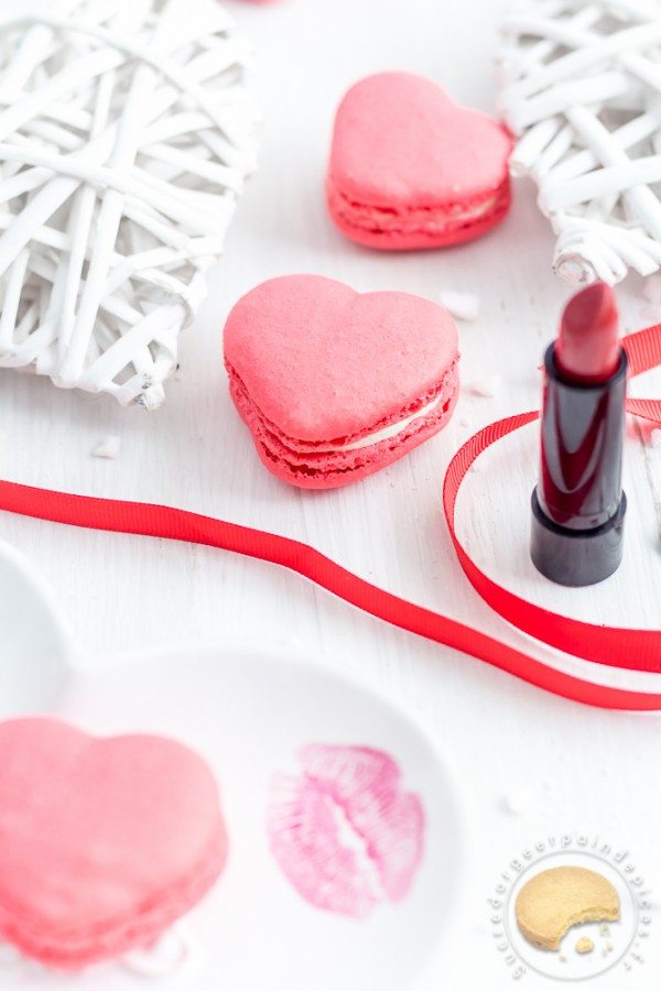 SERIE COMPLÈTE 11 Fèves Neuves Un Amour De Macaron 2011 Sur Reglette